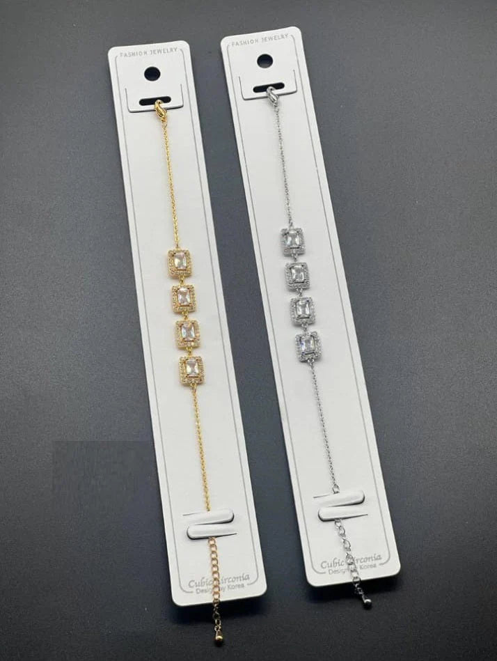 ✨ SQUARE CRYSTAL LINK ADJUSTABLE BRACELET – Modern Elegance with Timeless Sparkle