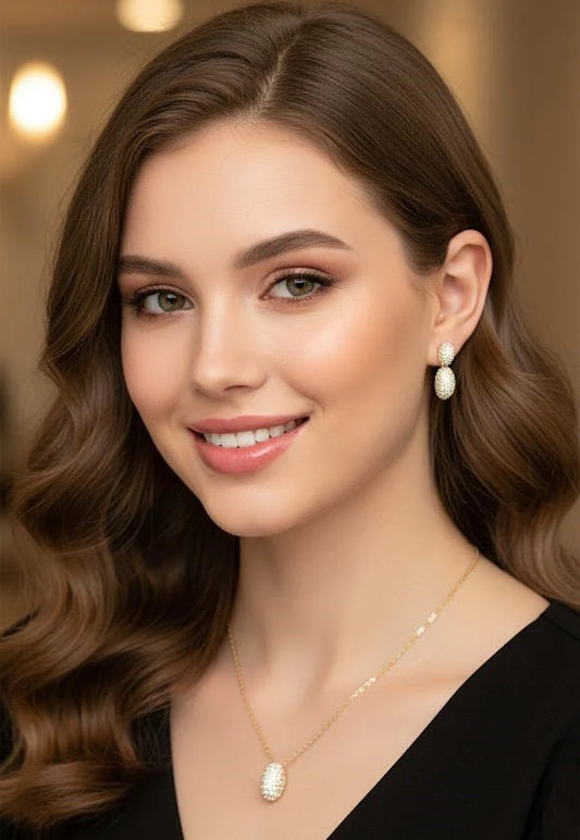 ✨ OVAL SPARKLE CZ PENDANT SET – Timeless Elegance with Diamond-Like Brilliance